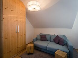 Apartment in Pine Forest Near Ski Slopes