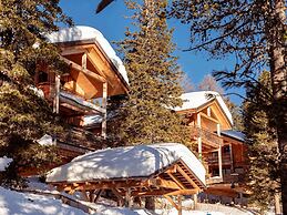 Chalet in Alps Near Ski Slopes With Jacuzzi
