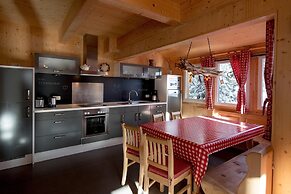 Chalet in Alps Near Ski Slopes and Sauna