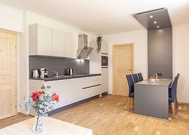 Lavish Apartment With Infrared Sauna