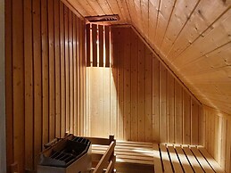 Holiday Home With Pet-friendly Garden