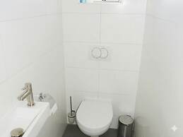 Holiday Home With Pet-friendly Garden