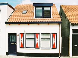 Historic Cottage w/ Garden
