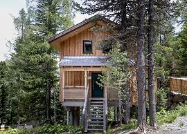Lavish Chalet With Finnish Sauna