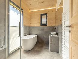 Superior Chalet Withsauna & Hottub