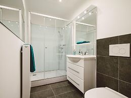 Mountain-view Styria Apartment