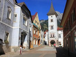 Mountain-view Styria Apartment