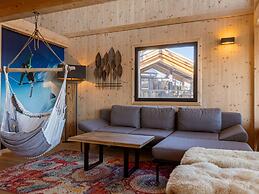 Chalet With Sauna on Balcony