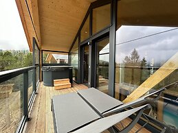 Chalet With Sauna on Balcony