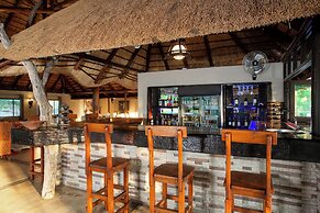 Kubu Bush Lodge