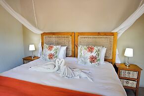 Kubu Bush Lodge