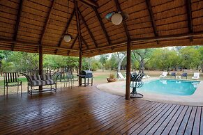 Kubu Bush Lodge