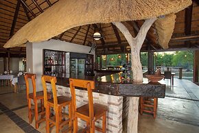 Kubu Bush Lodge