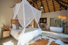 Kubu Bush Lodge