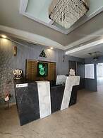 Arristo Resorts & Club