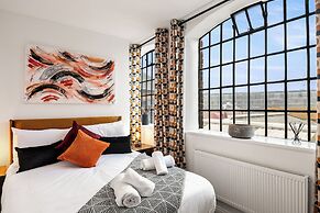 Spacious City Apartment in Birmingham