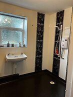 Stay in Comfort , Completely Renovated