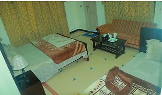 Isfania Continental Hotel
