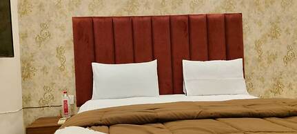 POM Holidays
