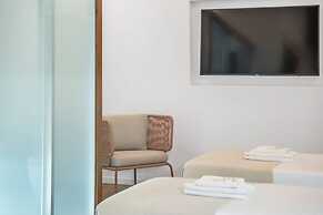 King David Suites 102 by Homie