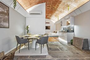 King David Suites 102 by Homie