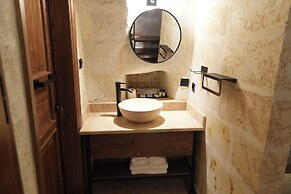 Arkeles Suites