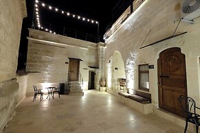 Arkeles Suites