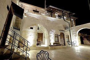 Arkeles Suites