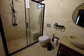 Arkeles Suites