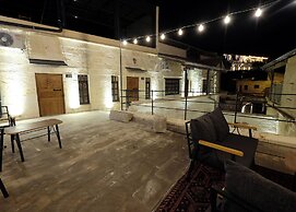 Arkeles Suites