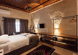 Arkeles Suites