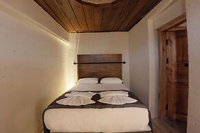 Arkeles Suites