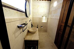 Arkeles Suites