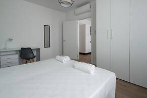 Carducci Modern Apartment 7 by Wonderful Italy