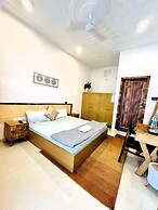 Prithvi Hotel