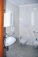Apartment in Palau Near Surf Paradise