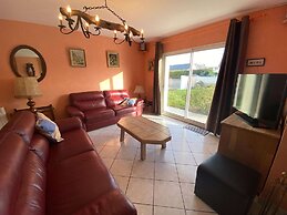 Pretty Holiday Home, Treffiagat