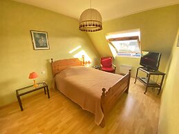 Pretty Holiday Home, Treffiagat