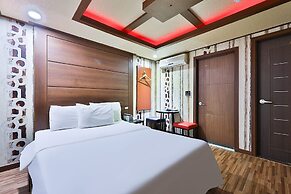 Picasso Motel