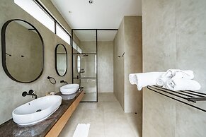 Aviela Luxury Villa