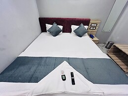 Hotel Dwarka Palace