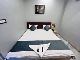 Hotel Dwarka Palace
