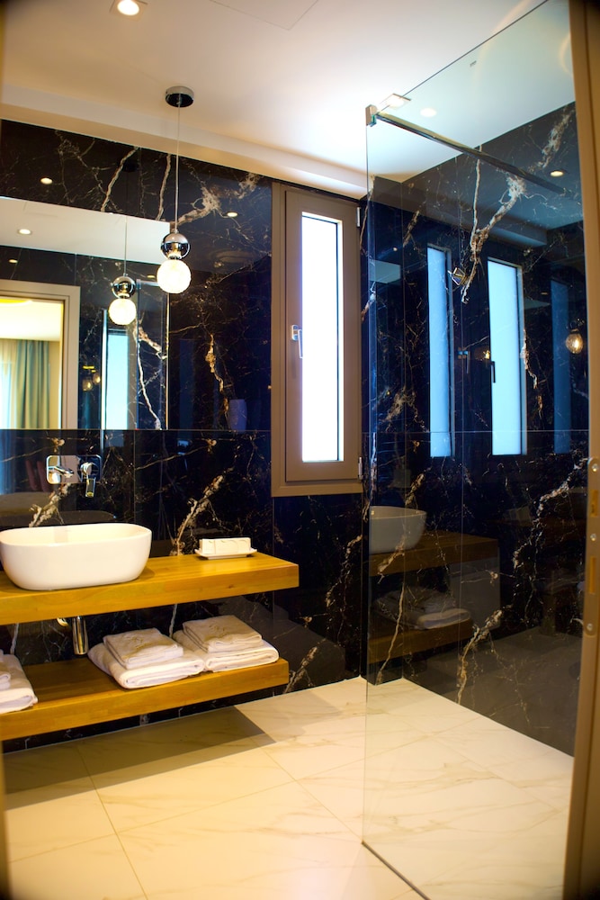 Sky Hotel