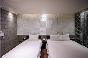 Hotel Bom