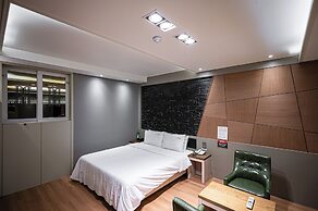 Hotel Bom