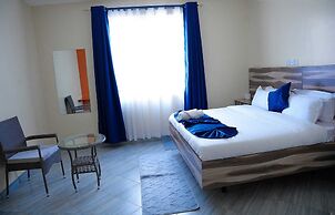 Oloiparak Hotel