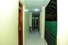 Oloiparak Hotel