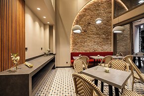 Erk Hotel