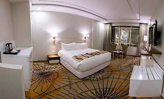 Seven Garden Hotel Albaiaa