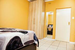 Sandton Hideout SPA and Accommodation